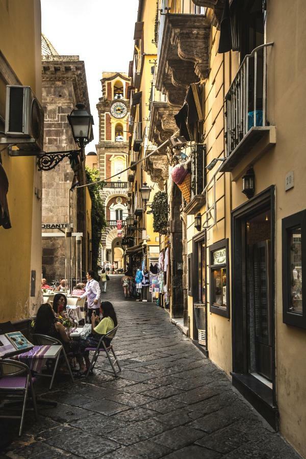 Holiday Sorrento Center المظهر الخارجي الصورة